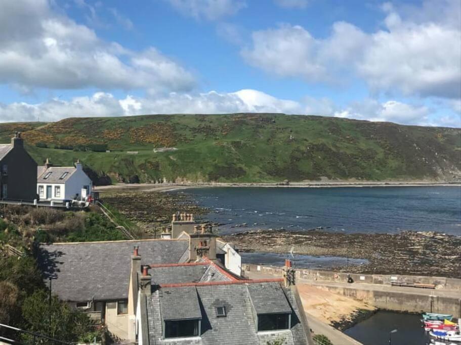Ferienwohnung Harbour View Gardenstown Exterior foto