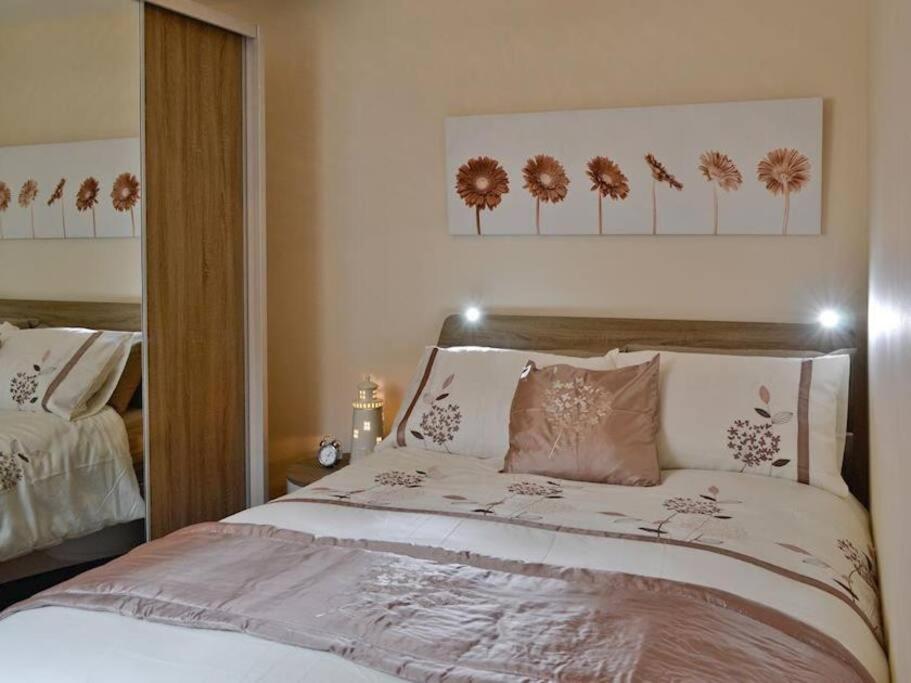 Ferienwohnung Harbour View Gardenstown Exterior foto